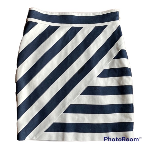 RW & Co Blue White Stripe Skirt - Picture 1 of 5